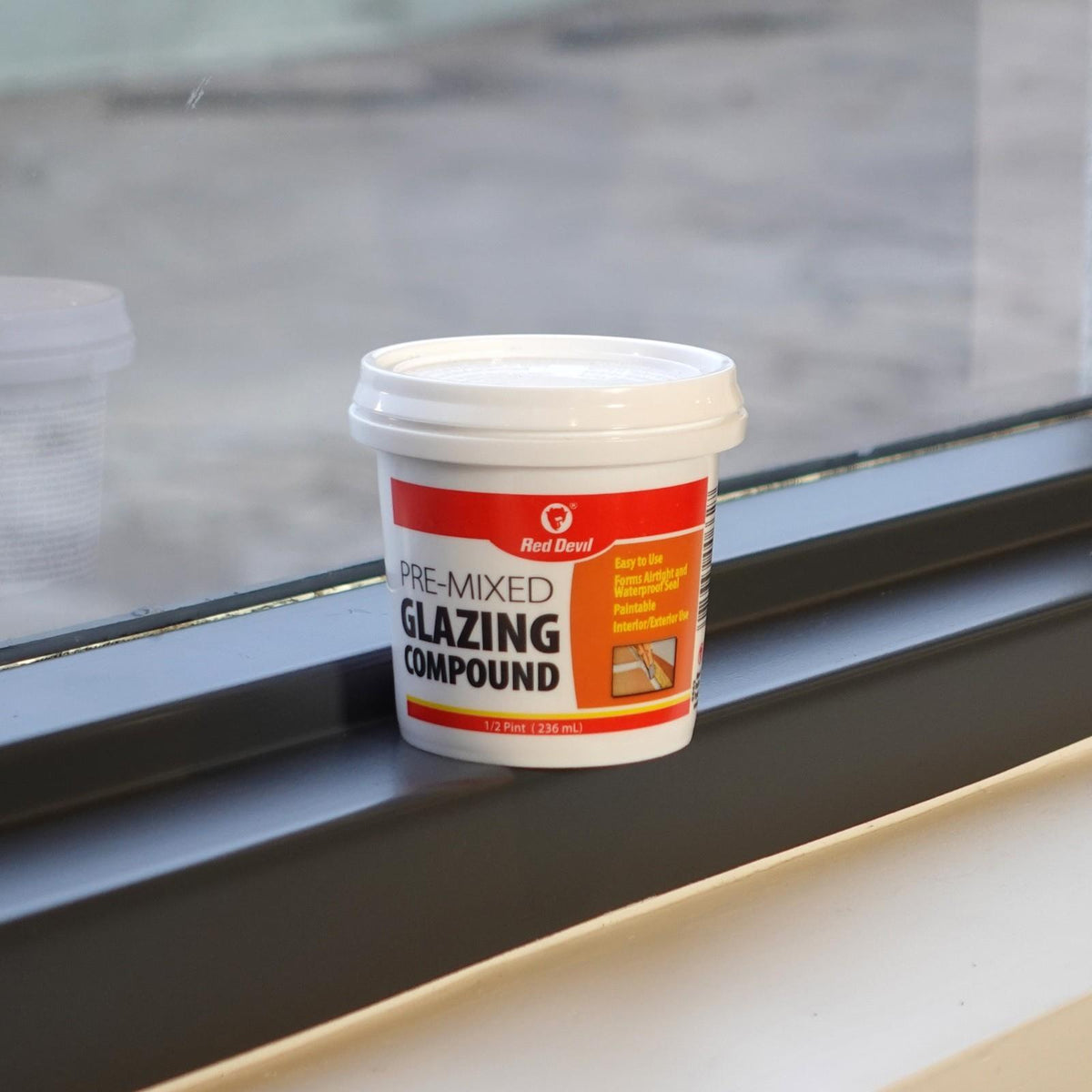 Red Devil Pre Mixed Glazing Compound - Paintable, Airtight & Watertight Seal
