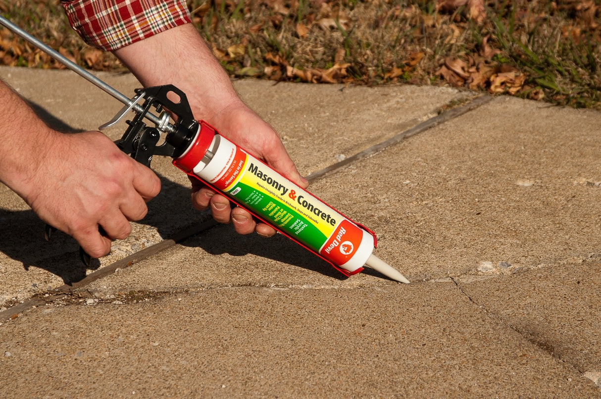 Red Devil Masonry & Concrete Acrylic Repair Sealant. Fill Gaps, Cracks & Joints in Masonry, Stone, Concrete, Brick and more